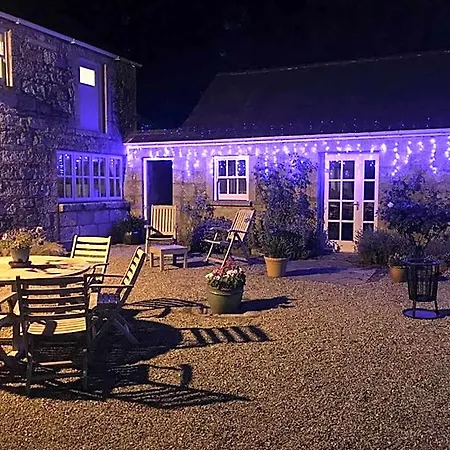 Courtyard * Rathvilly